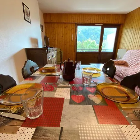 4 Couchages, Proche Telecabine, Parking, Animaux Acceptes - Fr-1-241-75 * Le Grand-Bornand